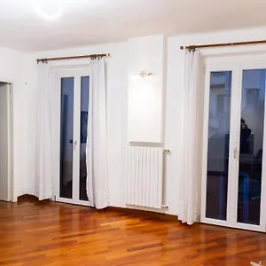 Appartement Sweet House Corso Genova, Milan