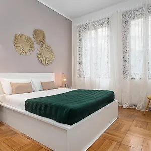 Appartement Classbnb - Two 400 Meters From The Duomo, Milan